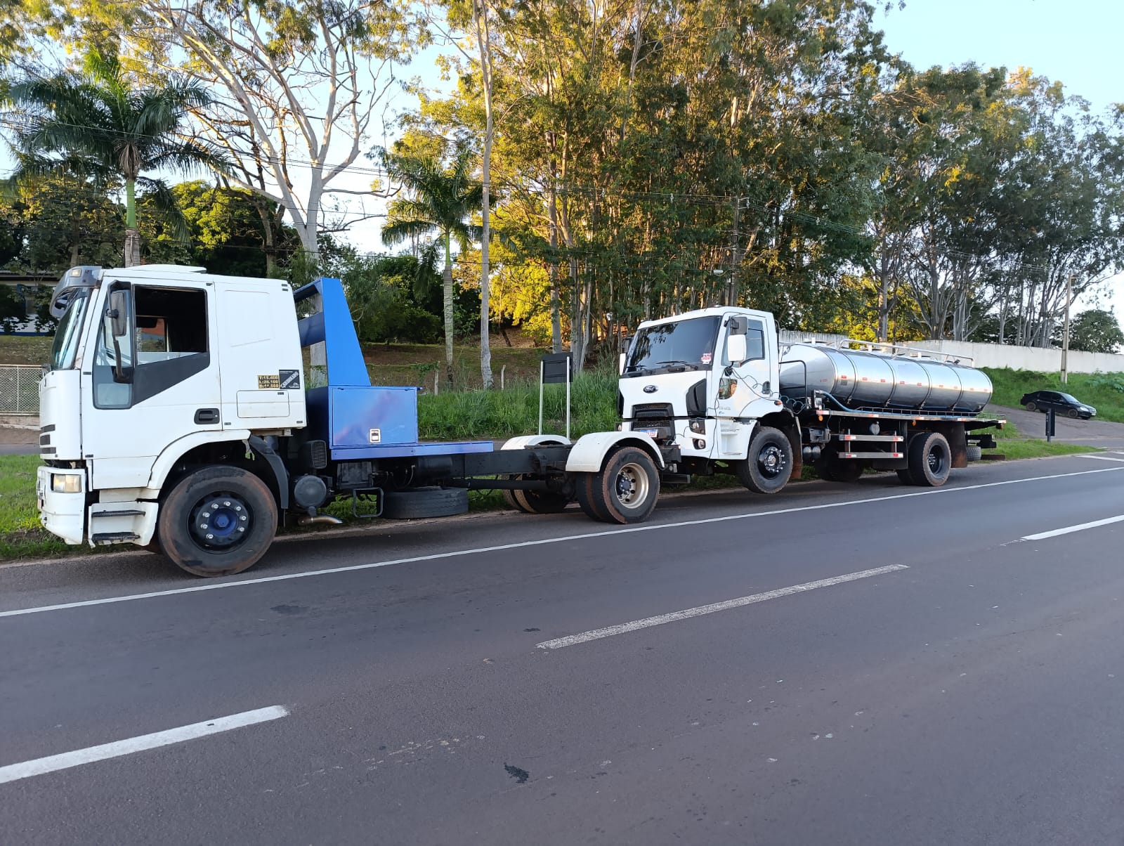 Caminhão lança de guincho pesado em Umuarama PR